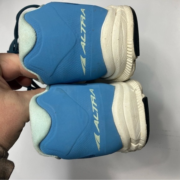 Altra Torin 4.5 sneakers blue teal size 9 - Picture 5 of 9